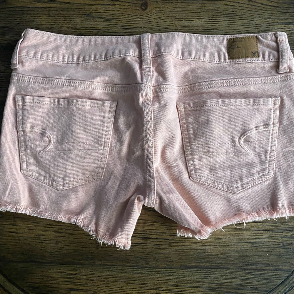 American Eagle cute frayed edge pink shorts size 6